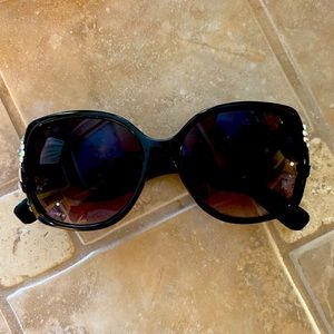 Black Bling Sunglasses in Excellent Condition